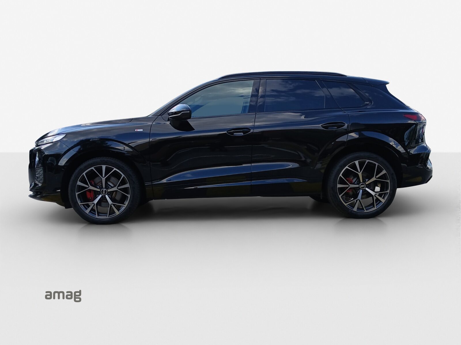 AUDI Q3 SUV TFSI 150 kW, Benzin, Neuwagen, Automatik - 2
