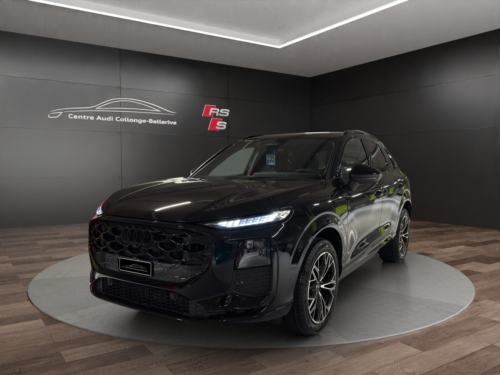 AUDI Q3 SUV TFSI 110 kW