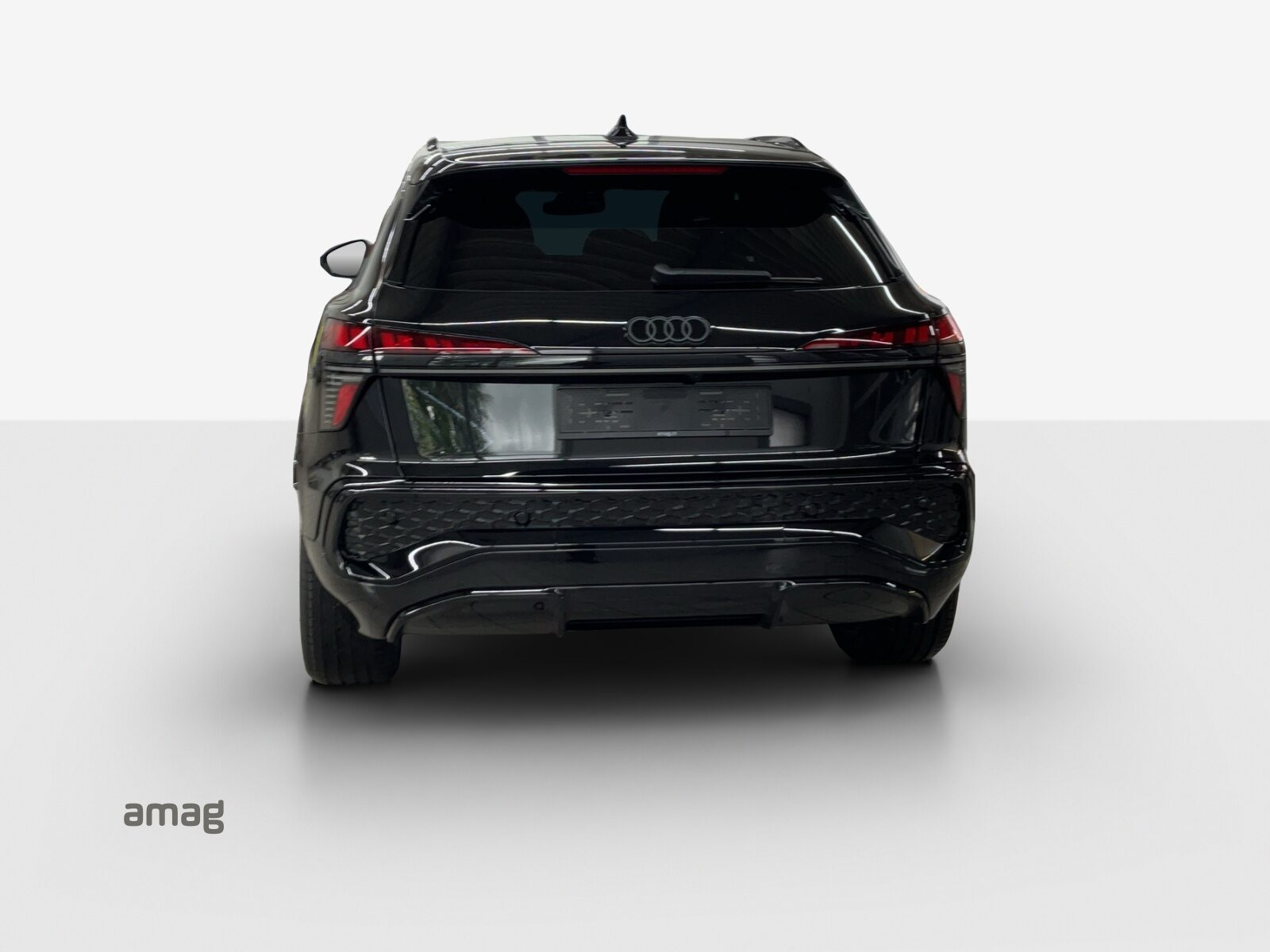 AUDI Q3 SUV TFSI 110 kW, Benzina, Auto nuove, Automatico - 4