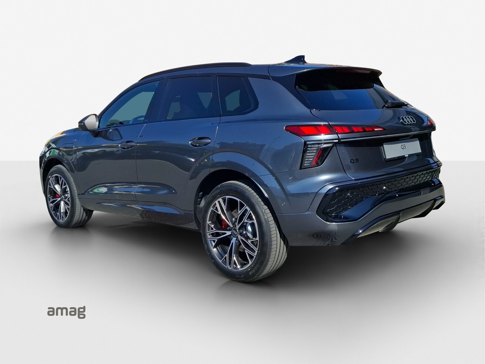 AUDI Q3 SUV e-hybrid 200 kW, Hybride Intégral Essence/Électricité, Voiture nouvelle, Automatique - 3