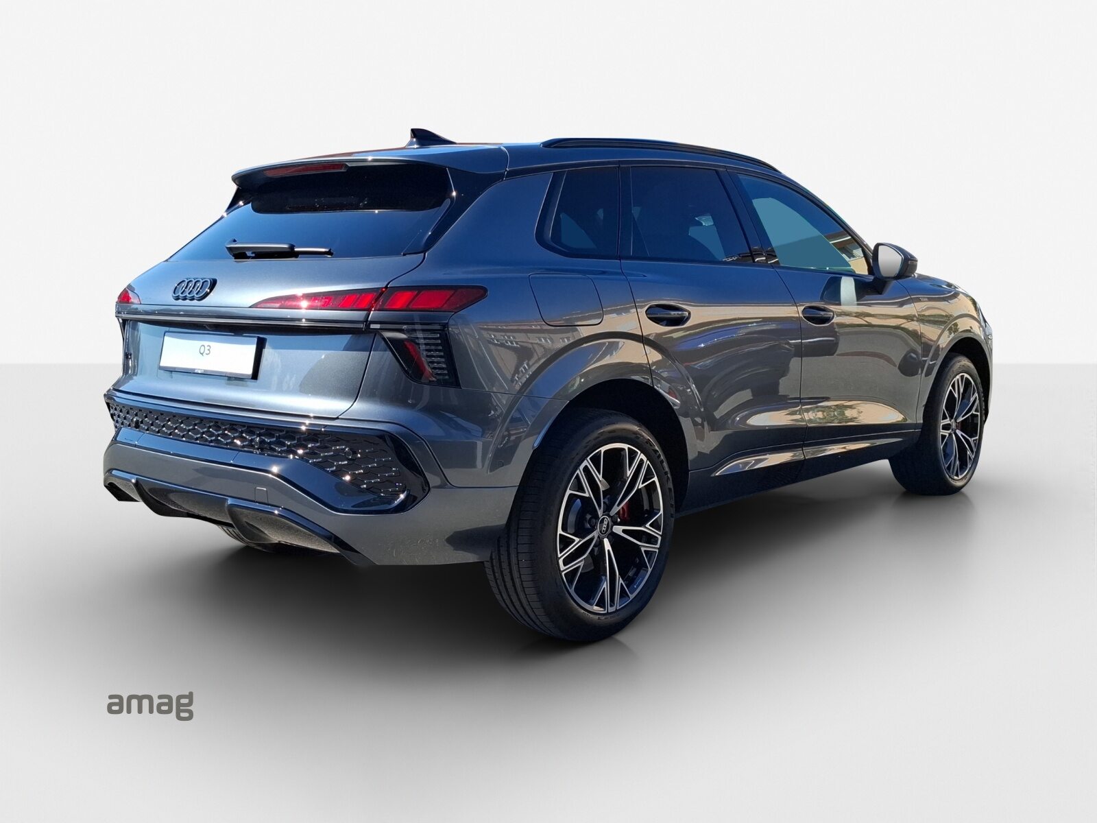 AUDI Q3 SUV e-hybrid 200 kW, Hybride Intégral Essence/Électricité, Voiture nouvelle, Automatique - 5