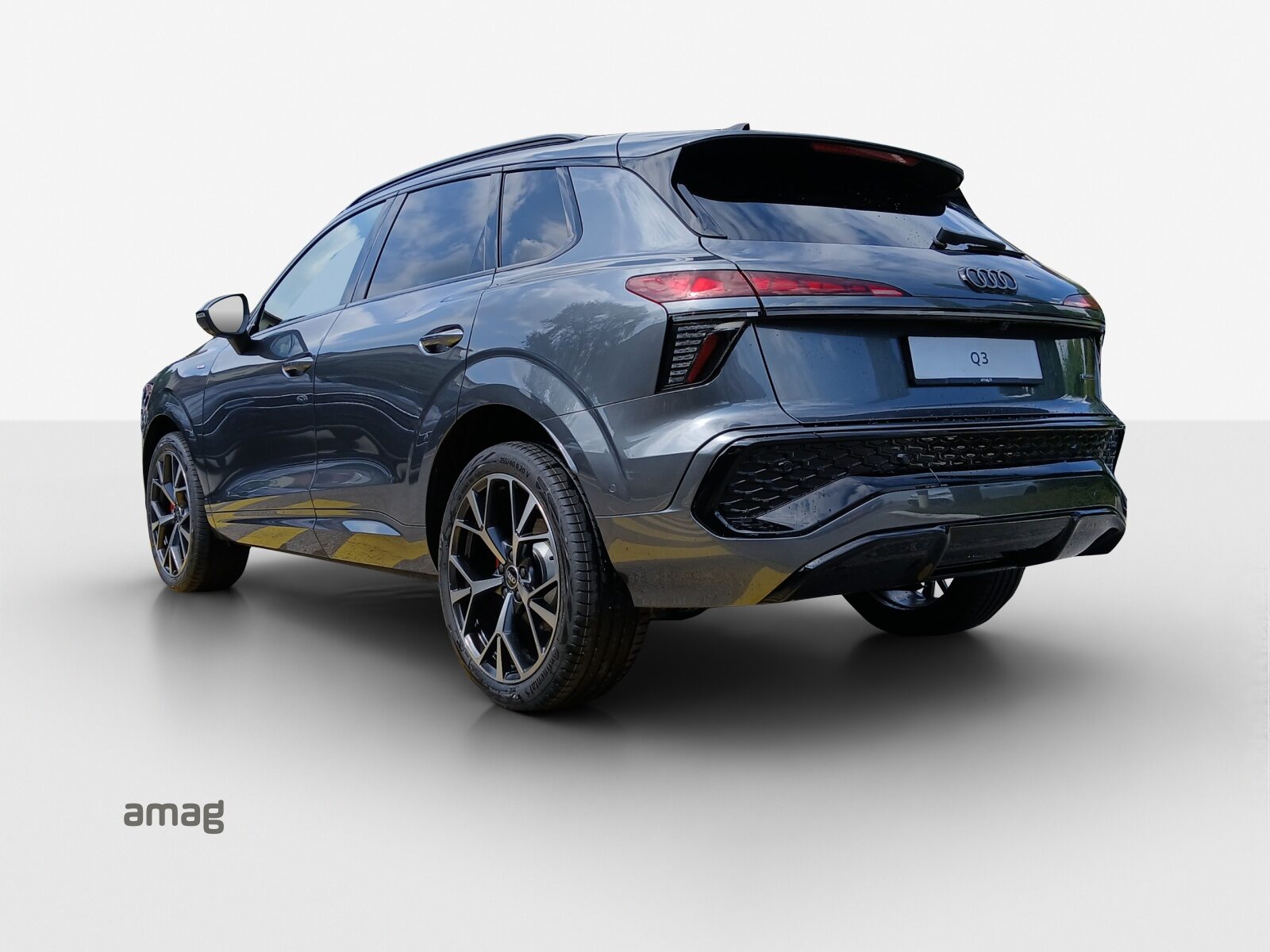AUDI Q3 SUV TFSI 150 kW, Benzin, Neuwagen, Automatik - 3