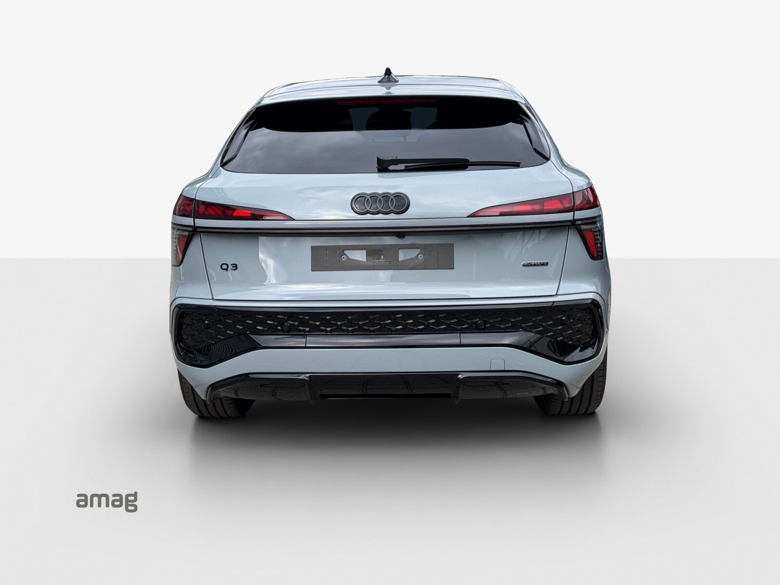 AUDI Q3 SB TFSI 195 kW, Petrol, New car, Automatic - 4