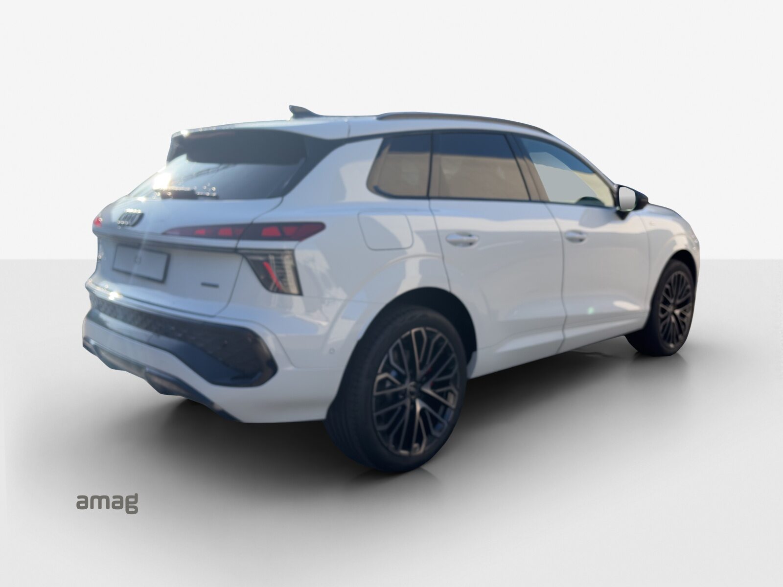 AUDI Q3 SUV TFSI 195 kW, Benzin, Neuwagen, Automatik - 5