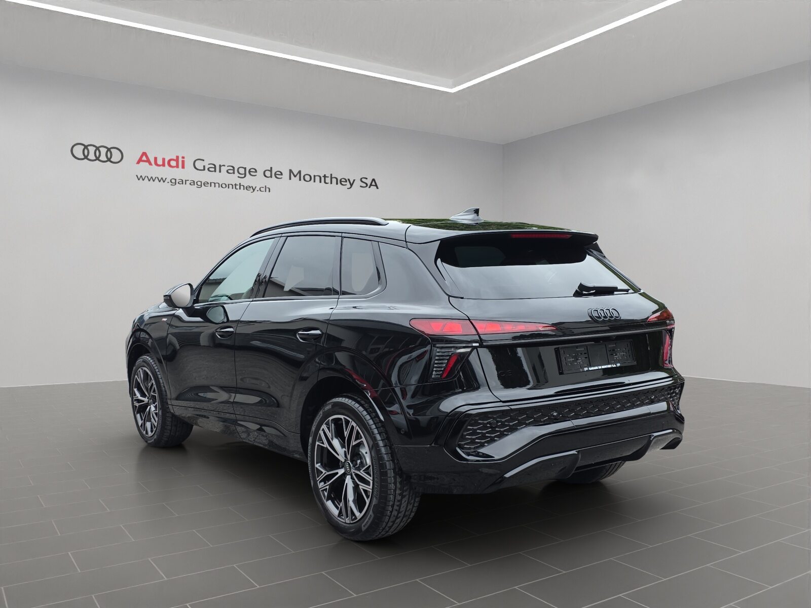 AUDI Q3 SUV TFSI 110 kW, Benzina, Auto nuove, Automatico - 6