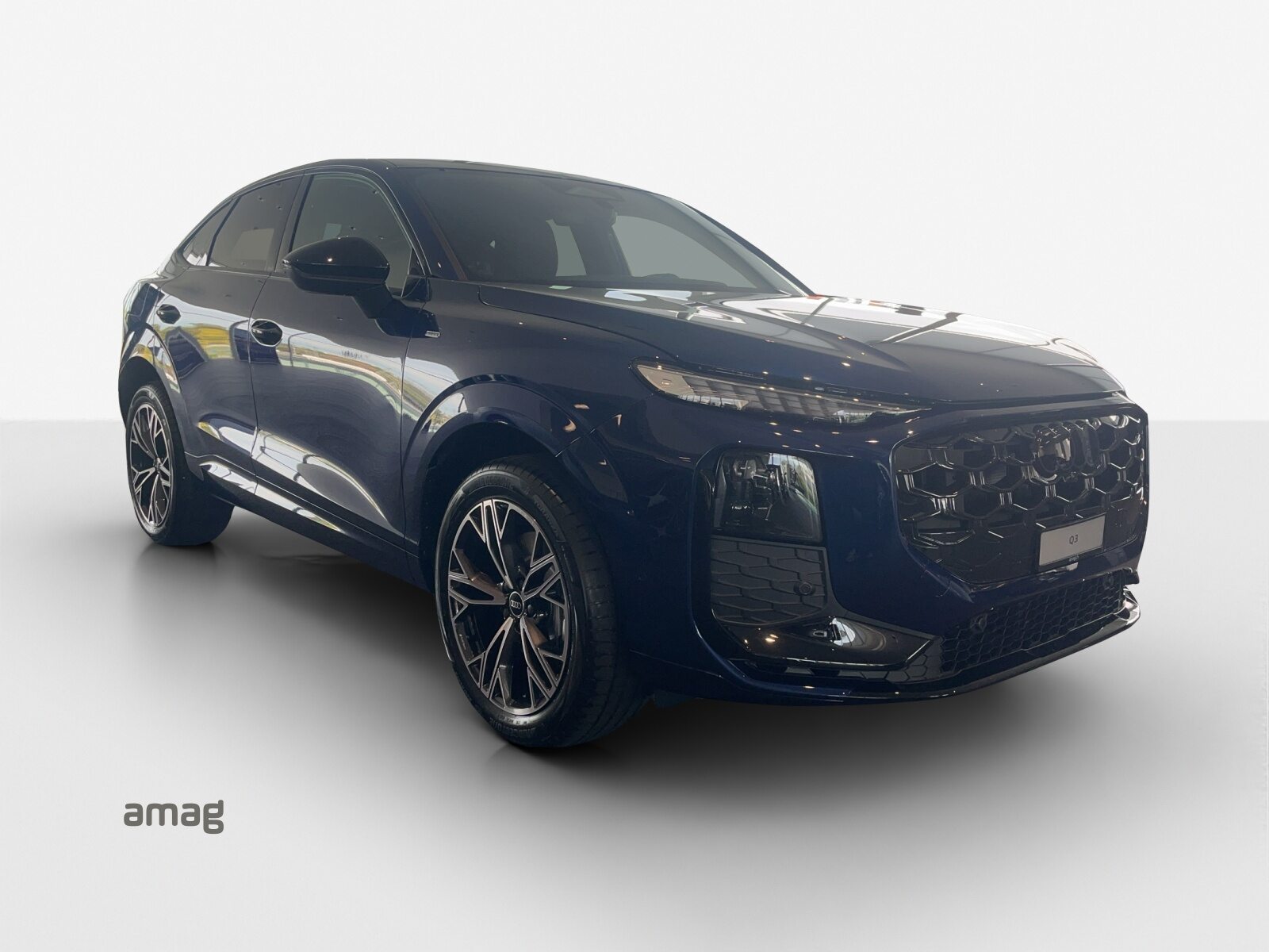 AUDI Q3 SB e-hybrid 200 kW, Full-Hybrid Petrol/Electric, New car, Automatic - 6