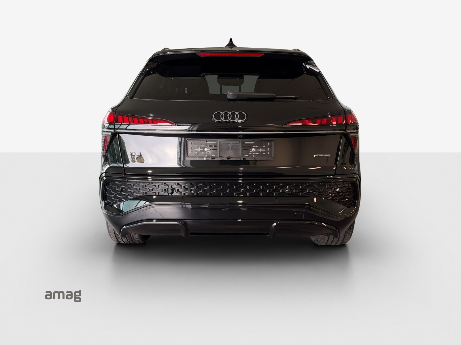 AUDI Q3 SUV TFSI 195 kW, Benzin, Neuwagen, Automatik - 4