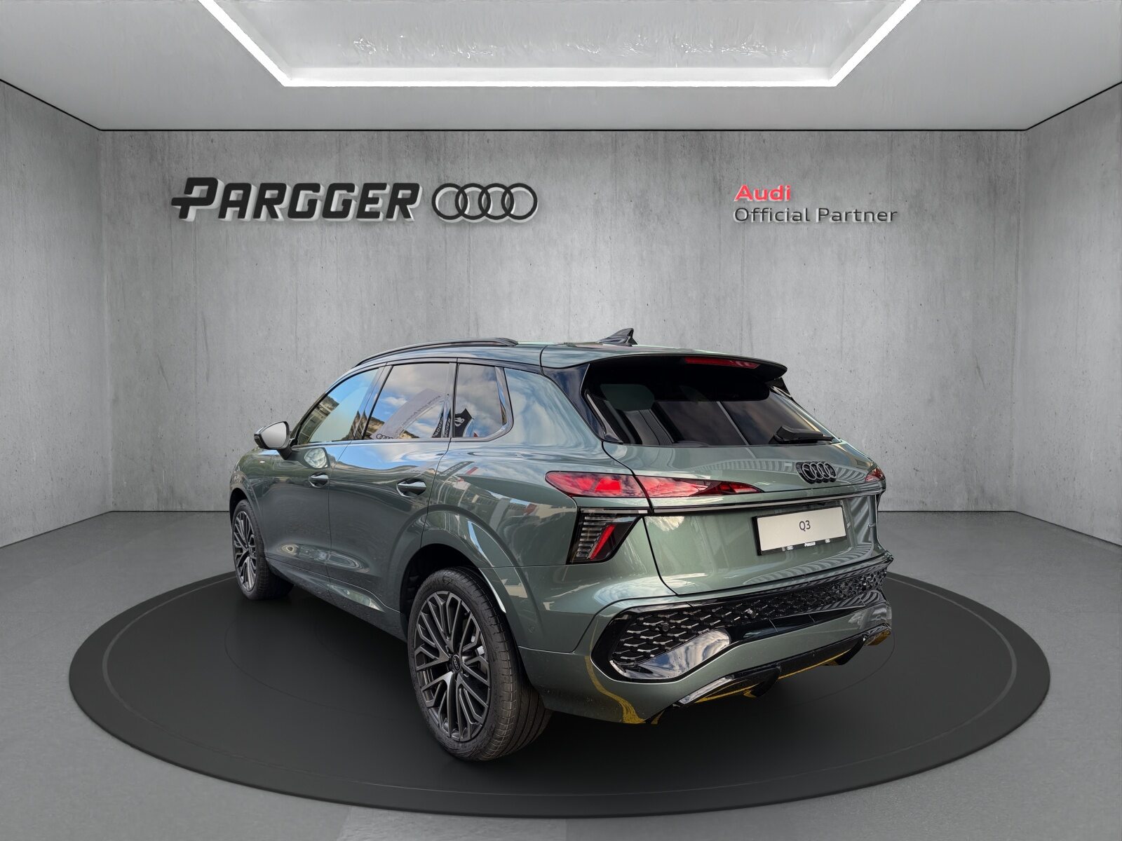 AUDI Q3 SUV TFSI 195 kW, Benzin, Neuwagen, Automatik - 5