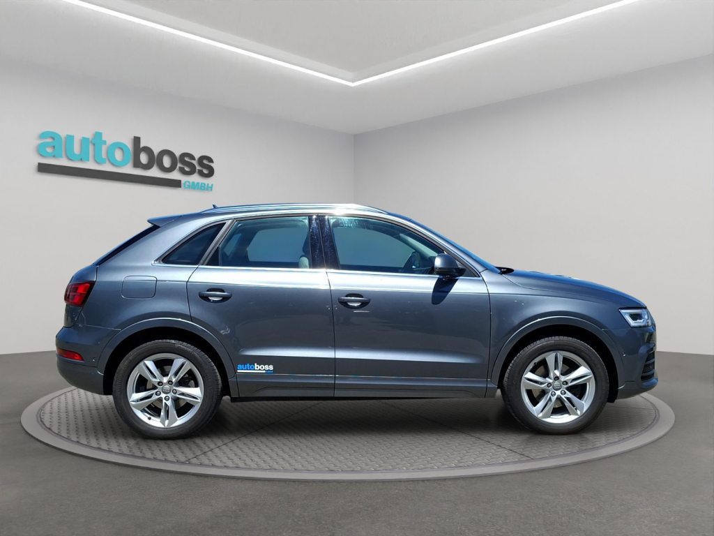 AUDI Q3 2.0 TFSI Sport quattro S-Tr., Benzin, Occasion / Gebraucht, Automatik - 7
