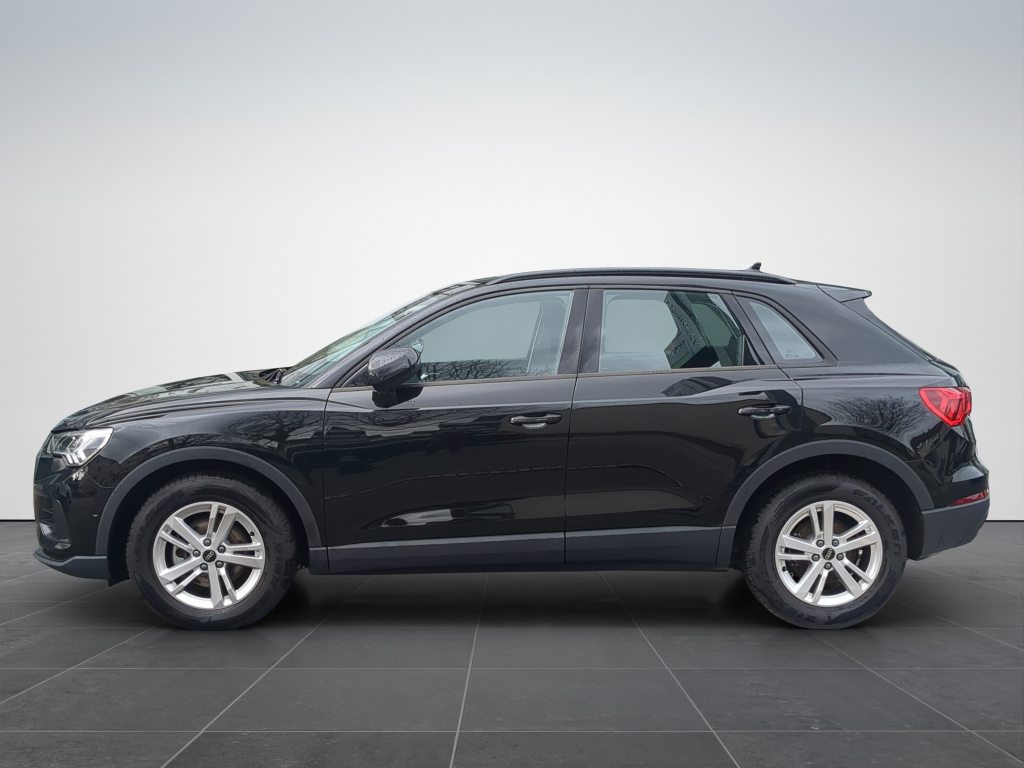 AUDI Q3 1.5 35 TFSI S line Attraction S-Tronic, Mild-Hybrid Benzin/Elektro, Occasion / Gebraucht, Automatik - 2