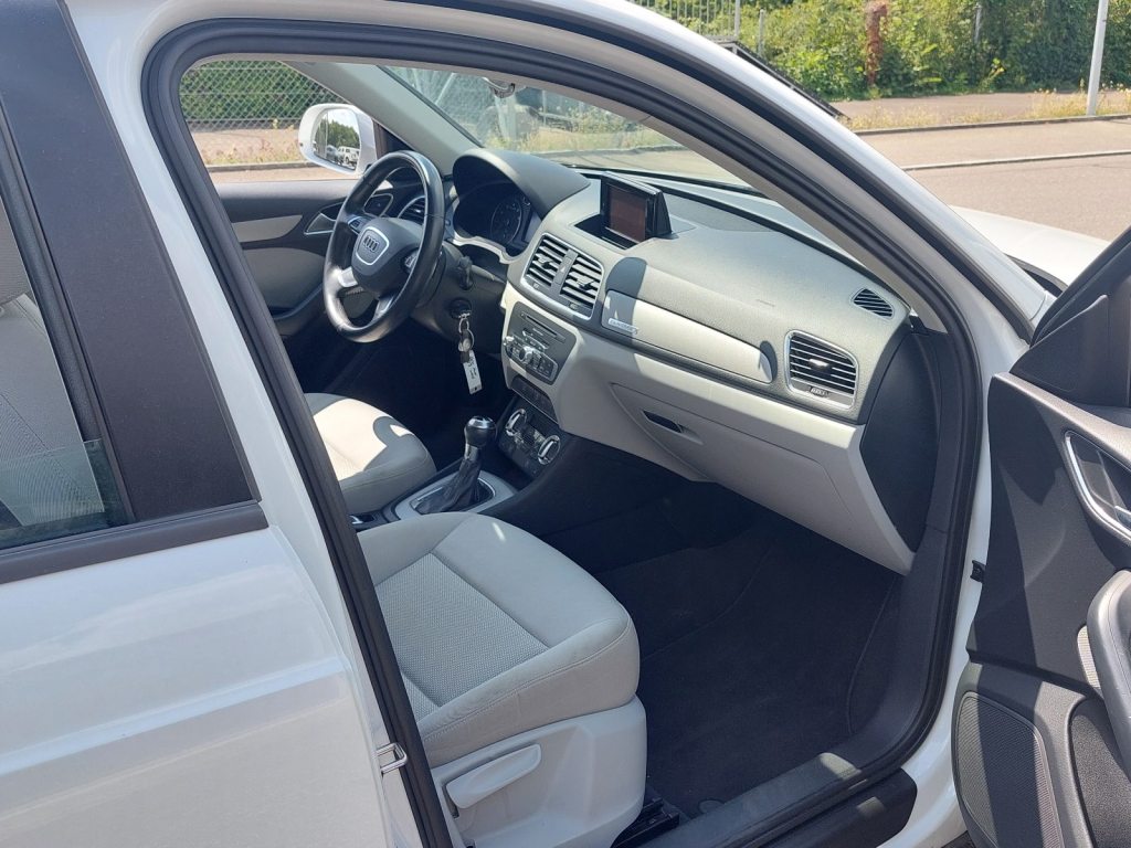 AUDI Q3 2.0 TFSI quattro S-Tronic, Essence, Occasion / Utilisé, Automatique - 7