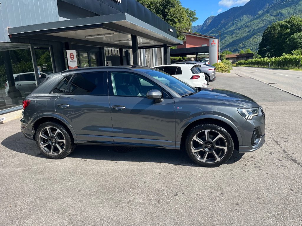 AUDI Q3 1.5 35 TFSI S line Attraction S-Tronic, Mild-Hybrid Benzin/Elektro, Occasion / Gebraucht, Automatik - 4