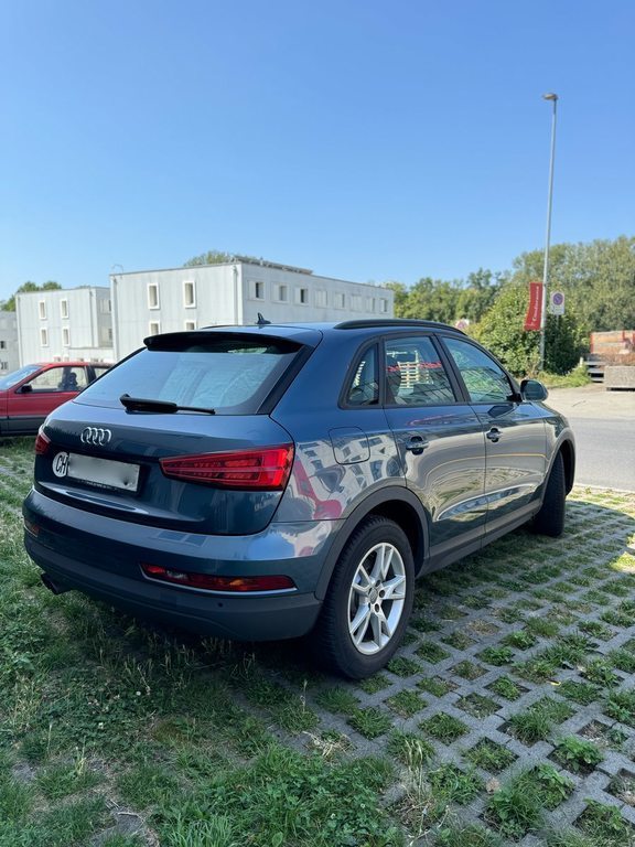AUDI Q3 1.4 TFSI ultra design, Petrol, Second hand / Used, Manual - 3