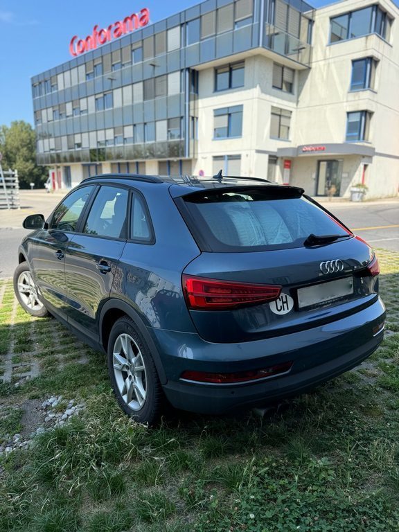 AUDI Q3 1.4 TFSI ultra design, Petrol, Second hand / Used, Manual - 5