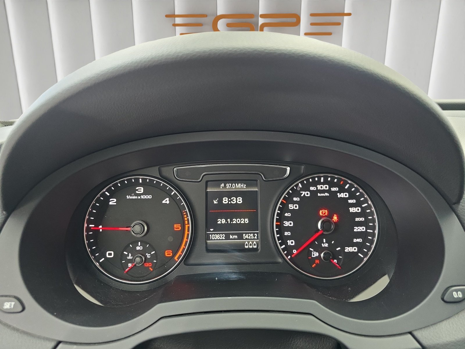 AUDI Q3 2.0 TDI 150 Design quattro, Diesel, Second hand / Used, Manual - 7