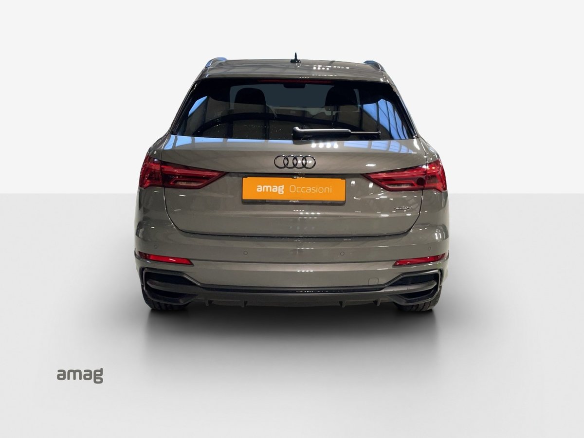 AUDI Q3 40 TDI S line Attraction quattro S-tronic, Diesel, Occasion / Gebraucht, Automatik - 4