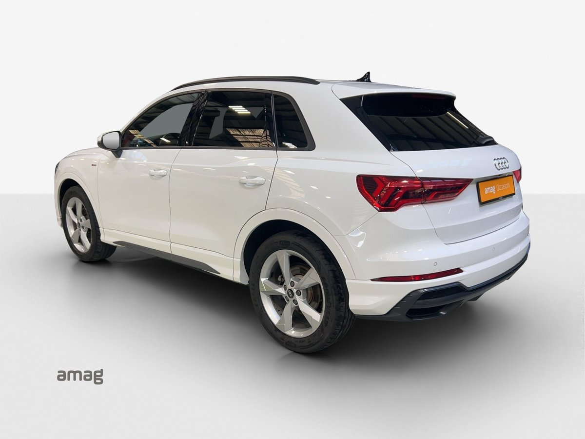 AUDI Q3 35 TFSI S line Attraction S-tronic, Benzin, Occasion / Gebraucht, Automatik - 3