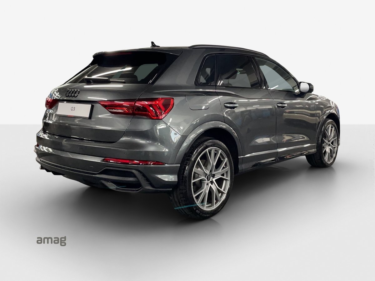 AUDI Q3 35 TFSI S line Attraction S-tronic, Petrol, Second hand / Used, Automatic - 4