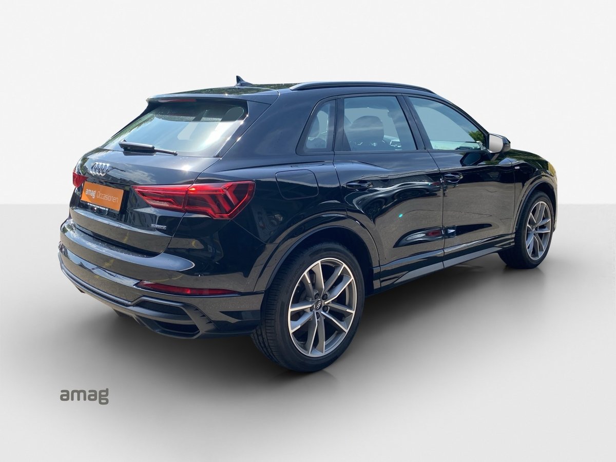 AUDI Q3 40 TFSI S line quattro S-tronic, Benzin, Occasion / Gebraucht, Automatik - 5