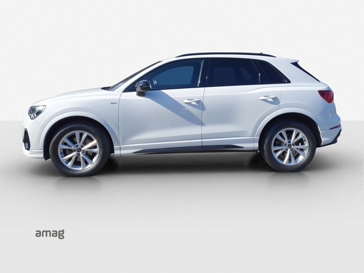 AUDI Q3 35 TFSI S tronic, Benzina, Occasioni / Usate, Automatico - 2