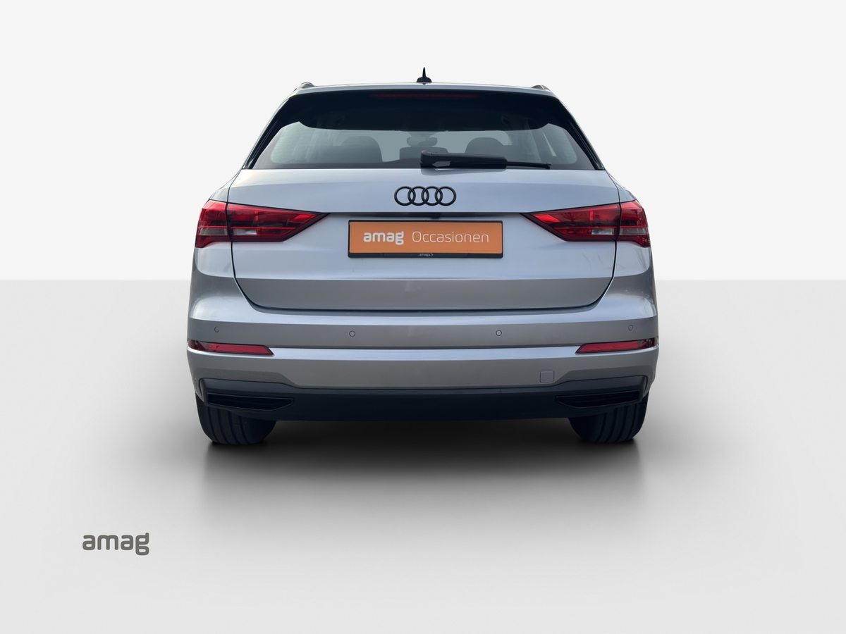 AUDI Q3 35 TFSI S tronic, Benzin, Occasion / Gebraucht, Automatik - 4