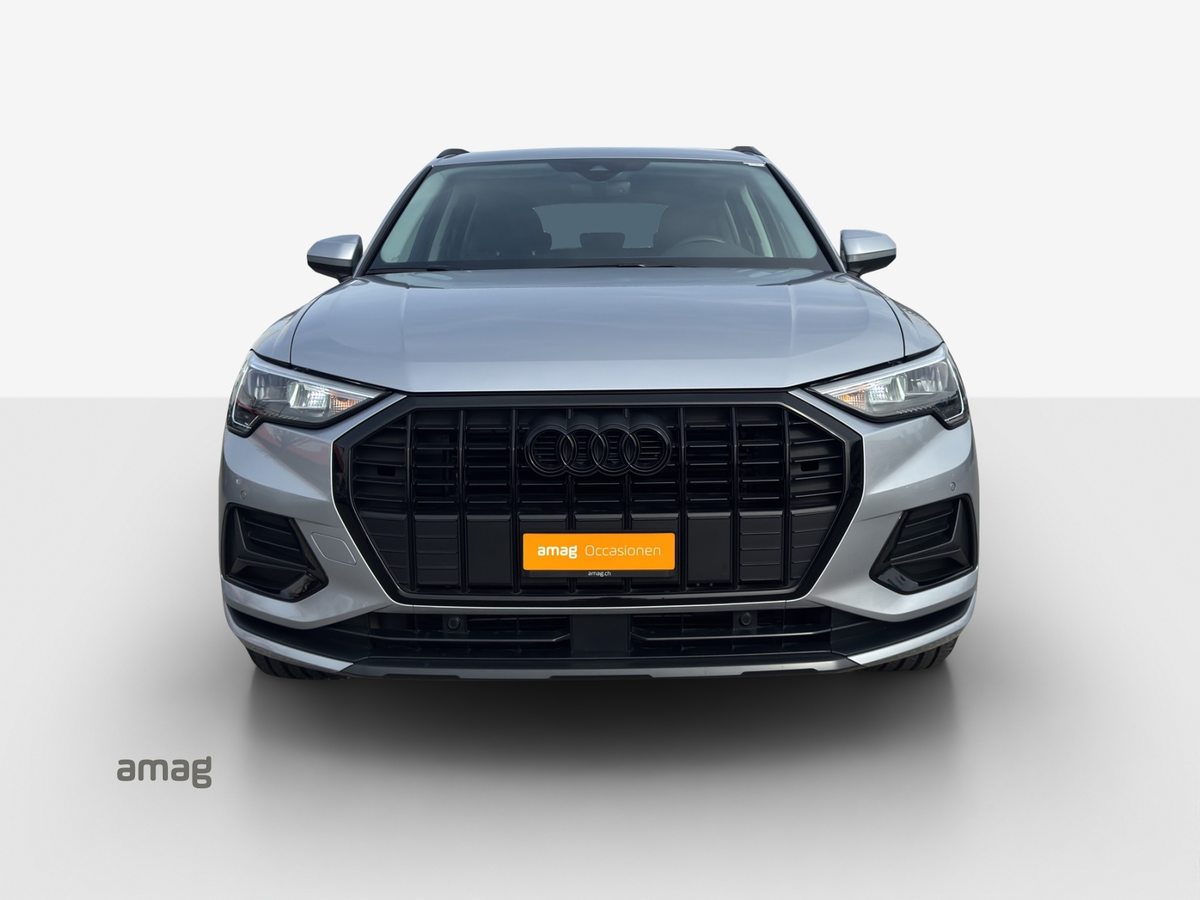 AUDI Q3 35 TFSI S tronic, Benzin, Occasion / Gebraucht, Automatik - 7