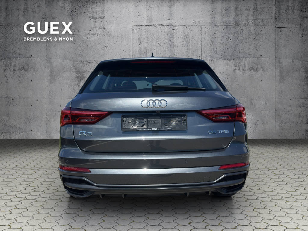 AUDI Q3 1.5 35 TFSI S line S-Tronic, Mild-Hybrid Benzin/Elektro, Occasion / Gebraucht, Automatik - 4