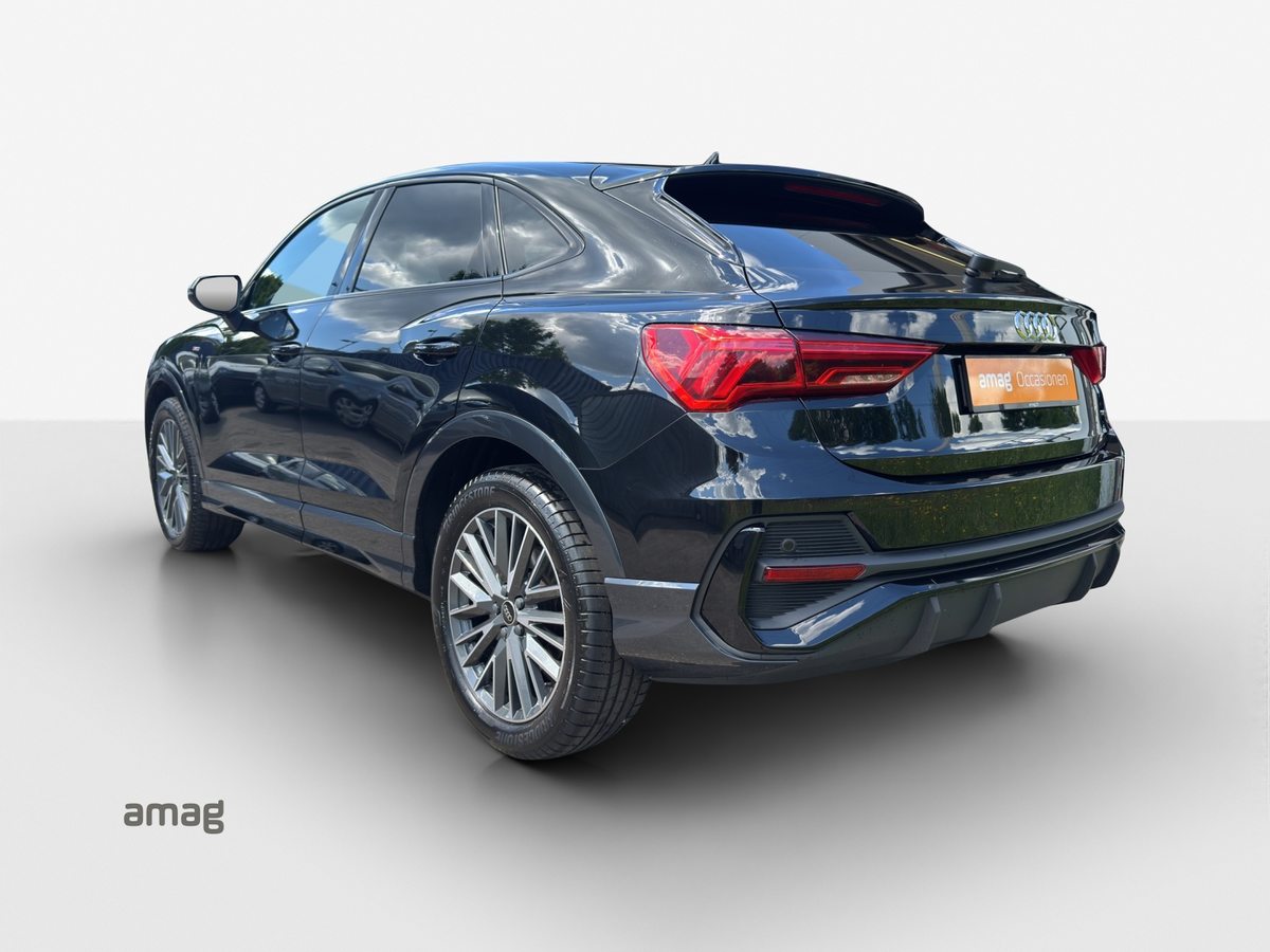 AUDI Q3 SB 40 TFSI quattro S tronic, Benzin, Occasion / Gebraucht, Automatik - 3