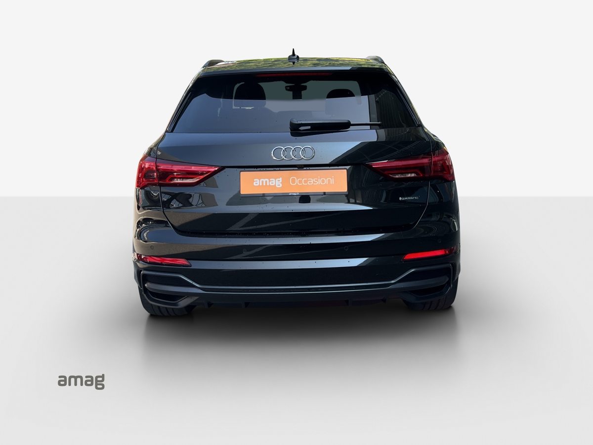 AUDI Q3 35 TDI quattro S tronic, Diesel, Second hand / Used, Automatic - 4