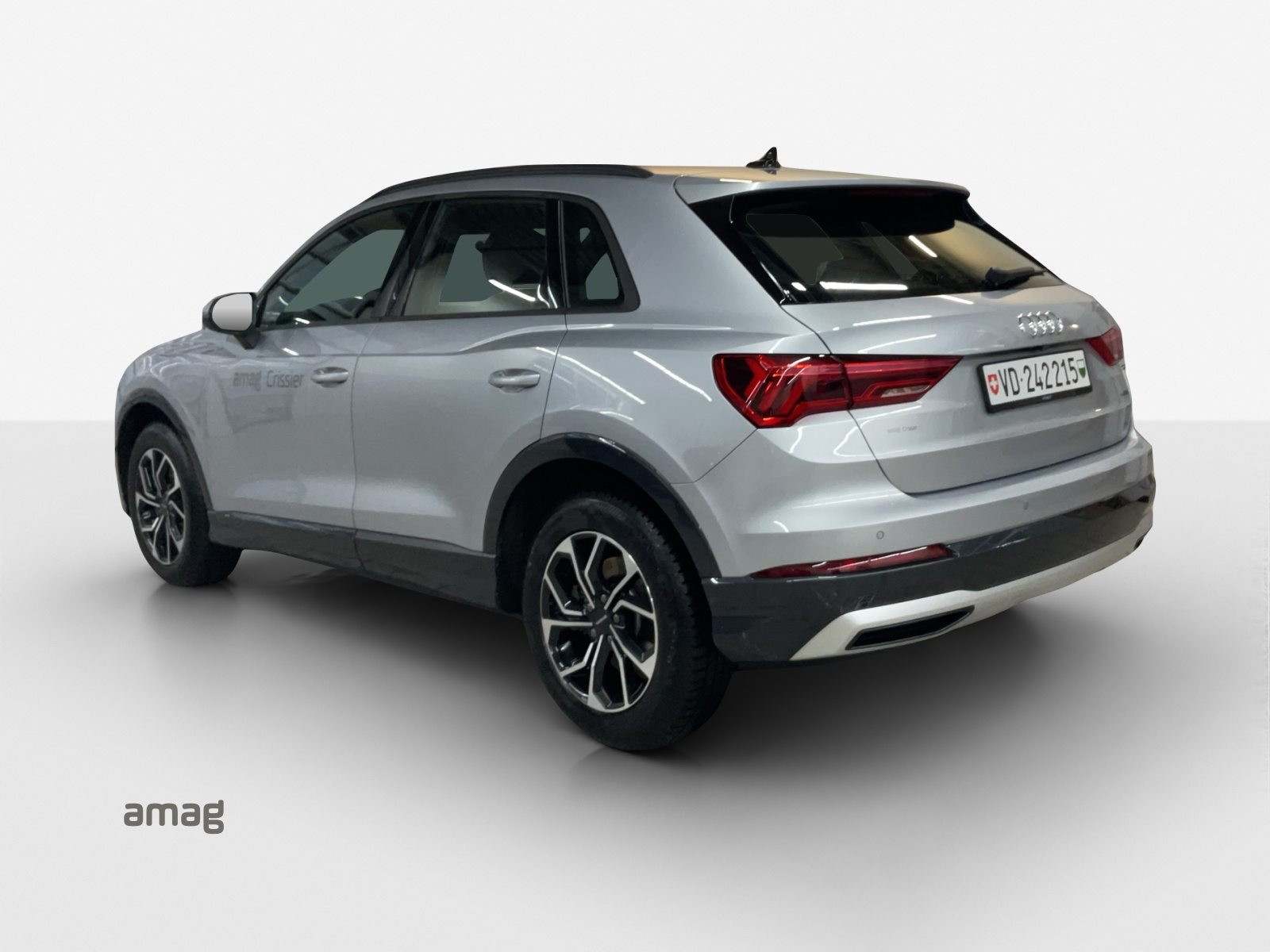 AUDI Q3 40 TFSI advanced, Benzin, Occasion / Gebraucht, Automatik - 3