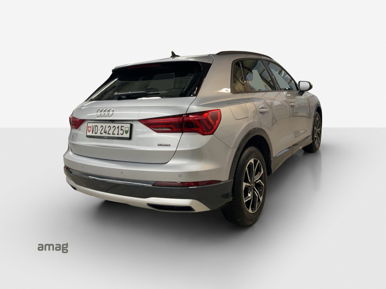 AUDI Q3 40 TFSI advanced, Benzin, Occasion / Gebraucht, Automatik - 5