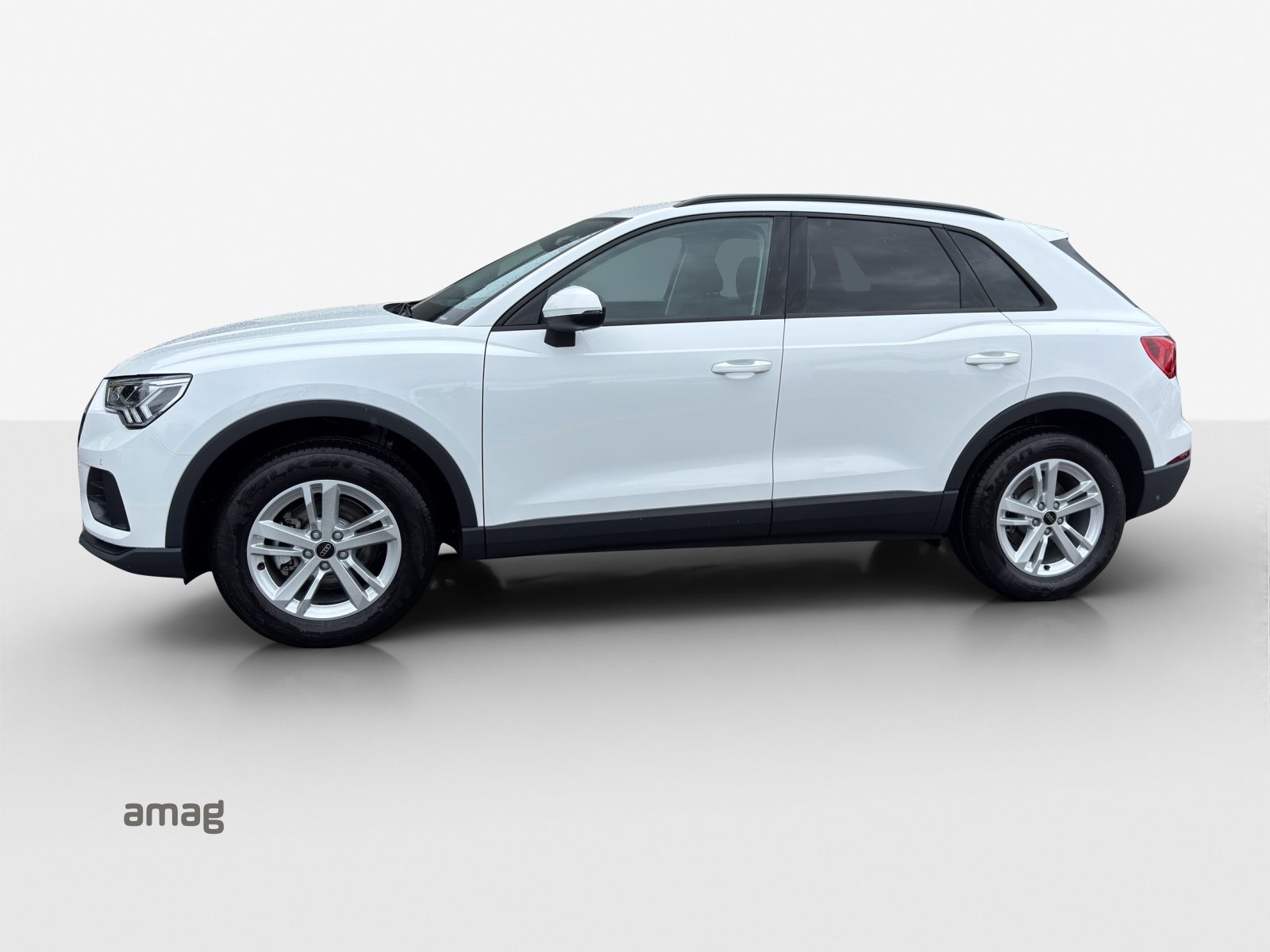 AUDI Q3 35 TFSI Attraction, Essence, Occasion / Utilisé, Automatique - 2