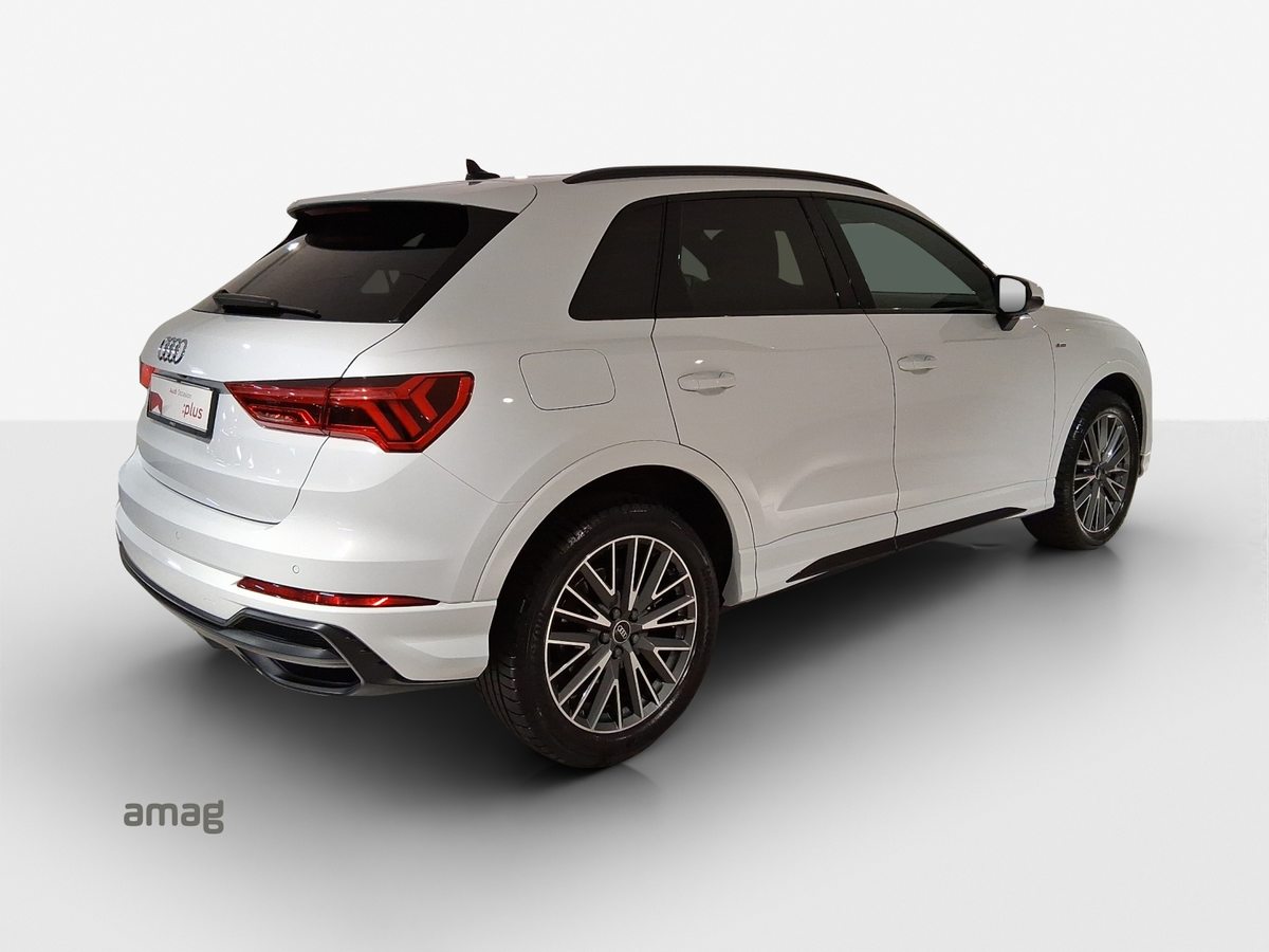 AUDI Q3 45 TFSI e S line Attraction, Voll-Hybrid Benzin/Elektro, Occasion / Gebraucht, Automatik - 6