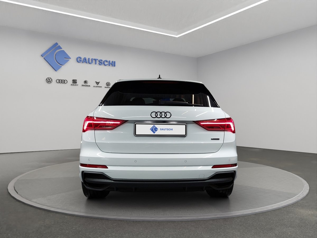 AUDI Q3 35 TDI S line quattro S-tronic, Diesel, Second hand / Used, Automatic - 4