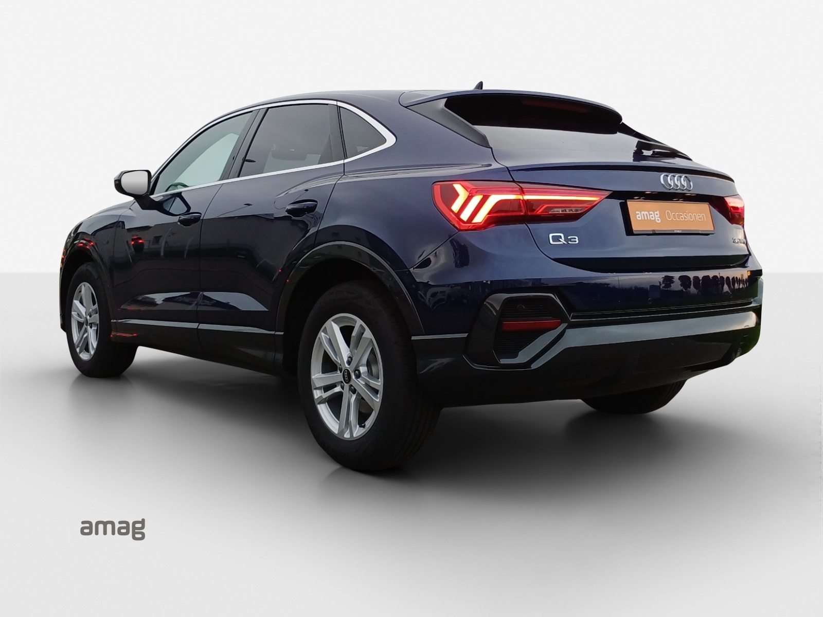 AUDI Q3 Sportback 35 TFSI Attraction, Benzina, Occasioni / Usate, Automatico - 3