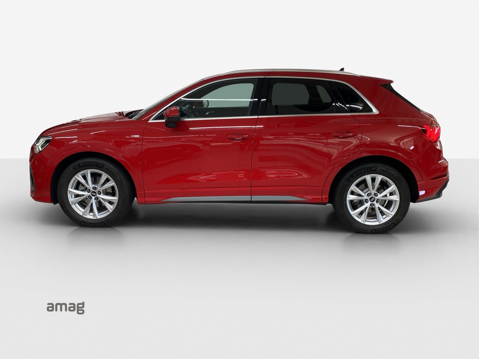 AUDI Q3 35 TDI S line Attraction, Diesel, Occasion / Utilisé, Automatique - 2