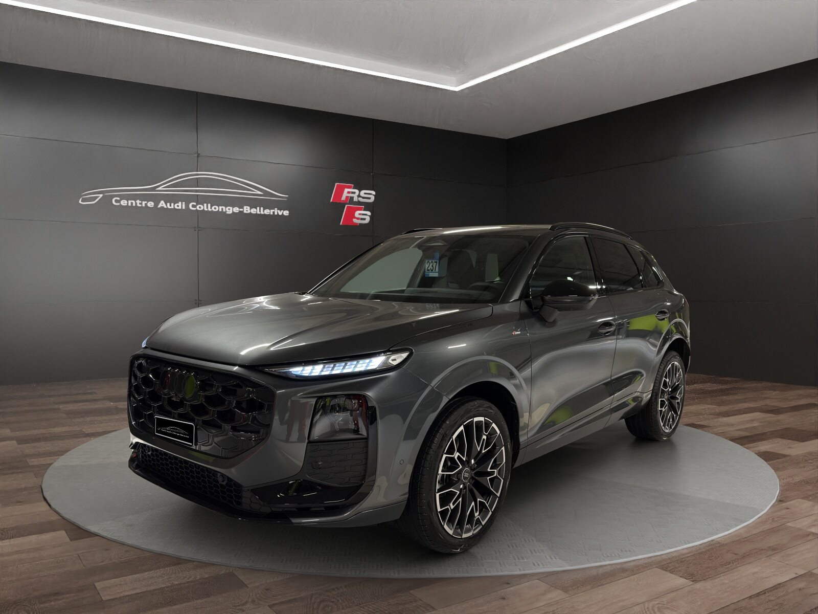 AUDI Q3 SUV TFSI 110 kW