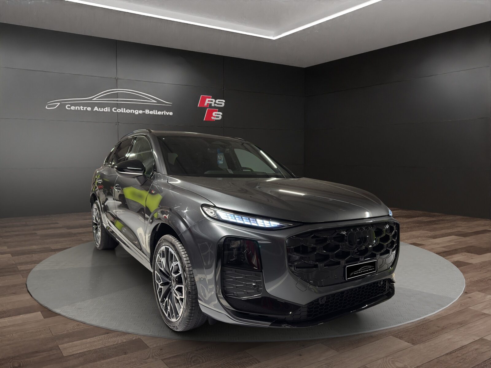 AUDI Q3 SUV TFSI 110 kW, Benzin, Occasion / Gebraucht, Automatik - 7