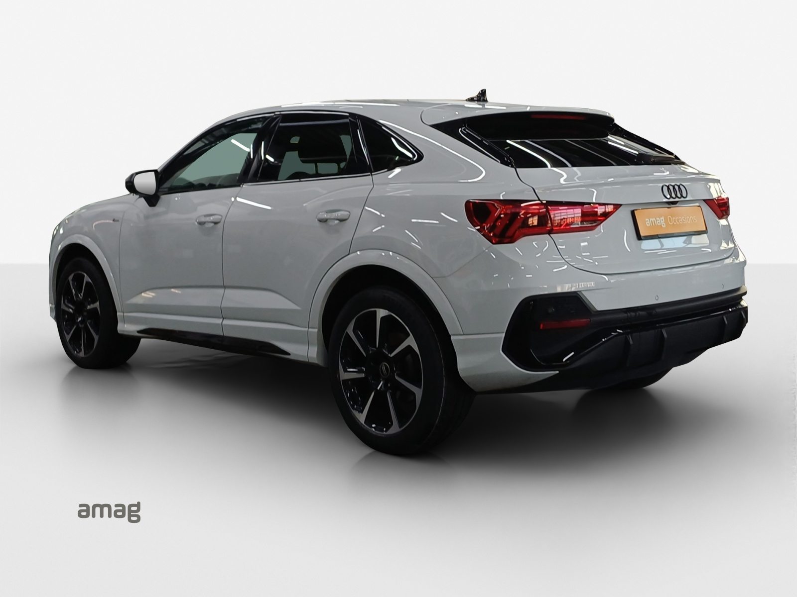 AUDI Q3 Sportback 35 TFSI S line Attraction, Essence, Occasion / Utilisé, Automatique - 3
