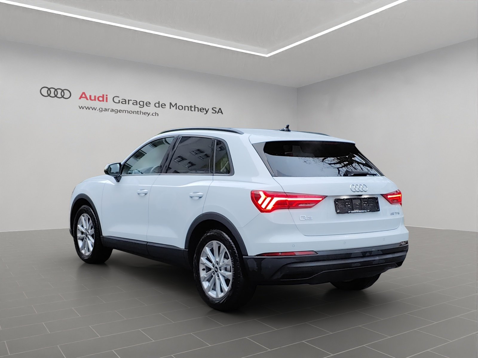 AUDI Q3 35 TFSI Attraction S-tronic, Benzina, Occasioni / Usate, Automatico - 6