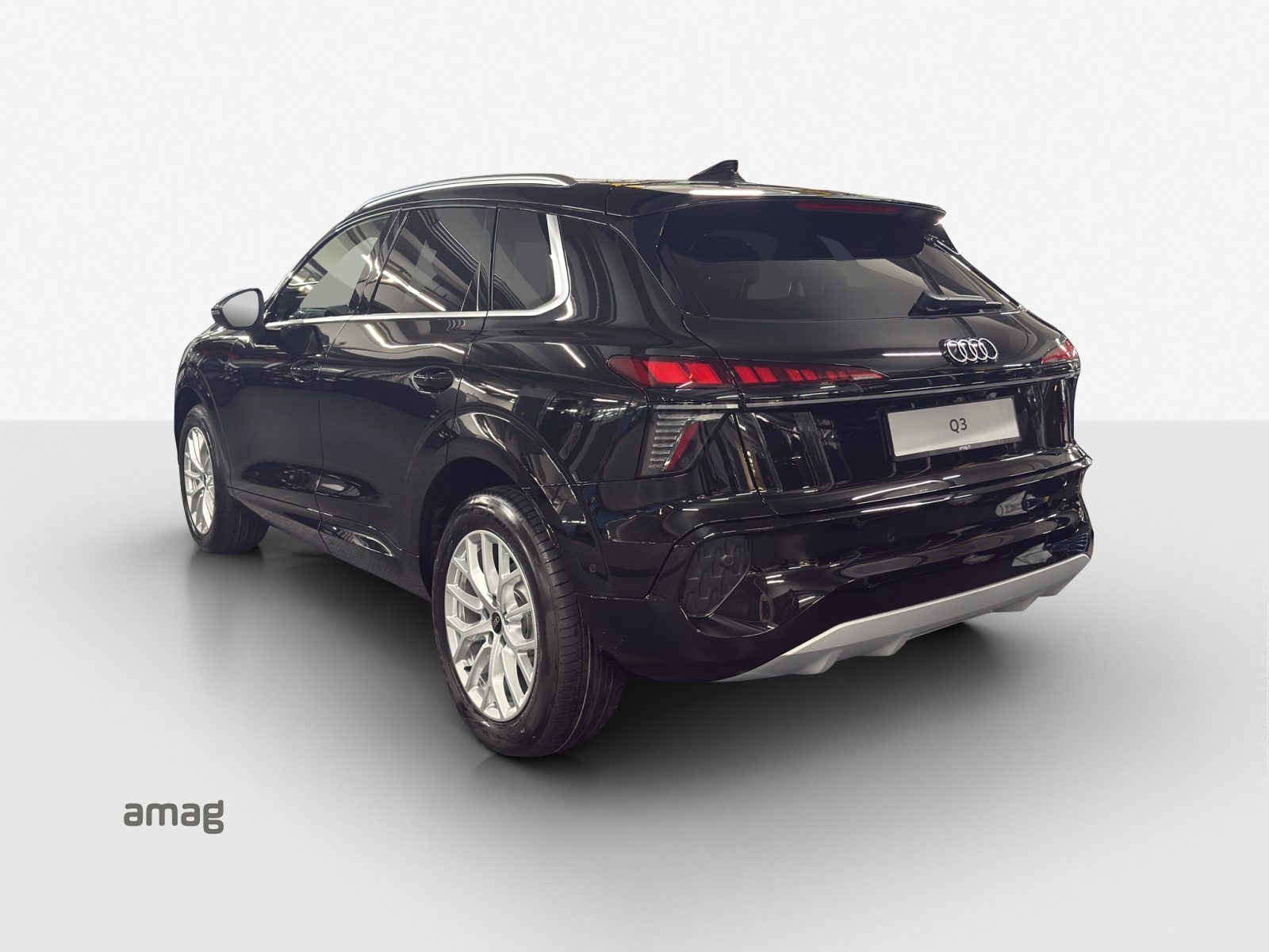 AUDI Q3 SUV TFSI 110 kW, Essence, Occasion / Utilisé, Automatique - 3