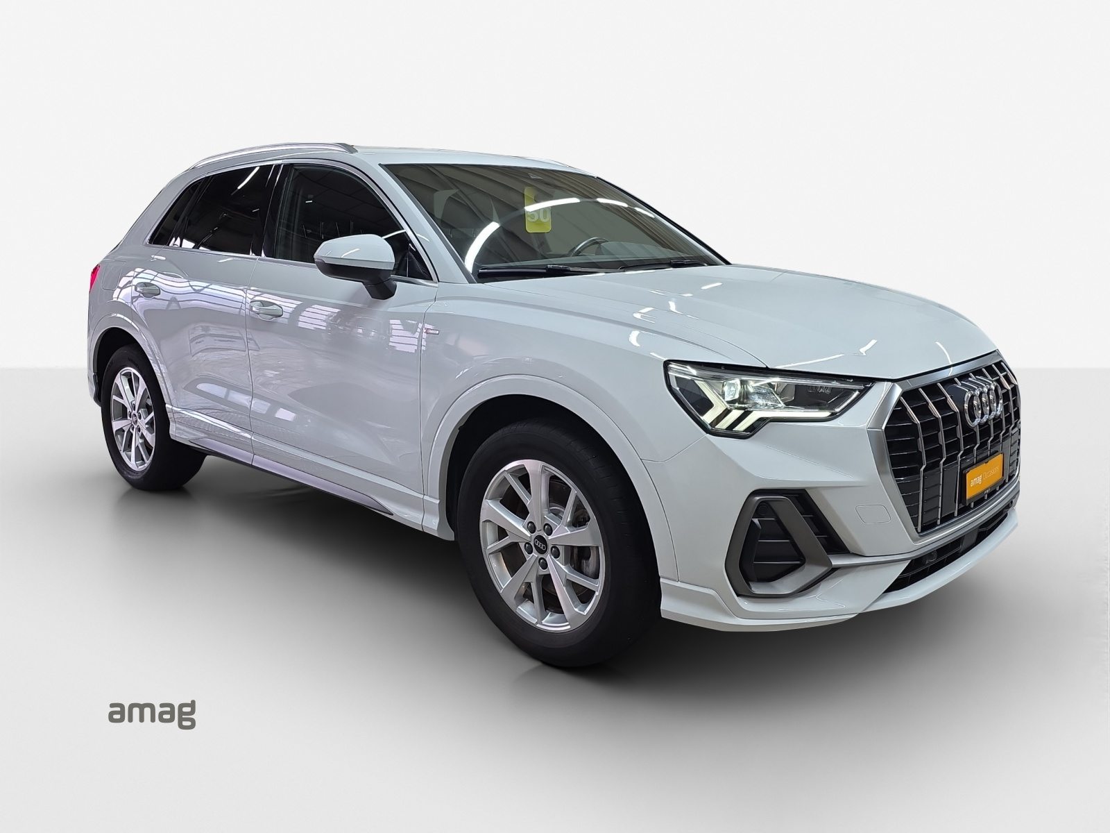 AUDI Q3 45 TFSI e S line Attraction, Hybride Intégral Essence/Électricité, Occasion / Utilisé, Automatique - 7
