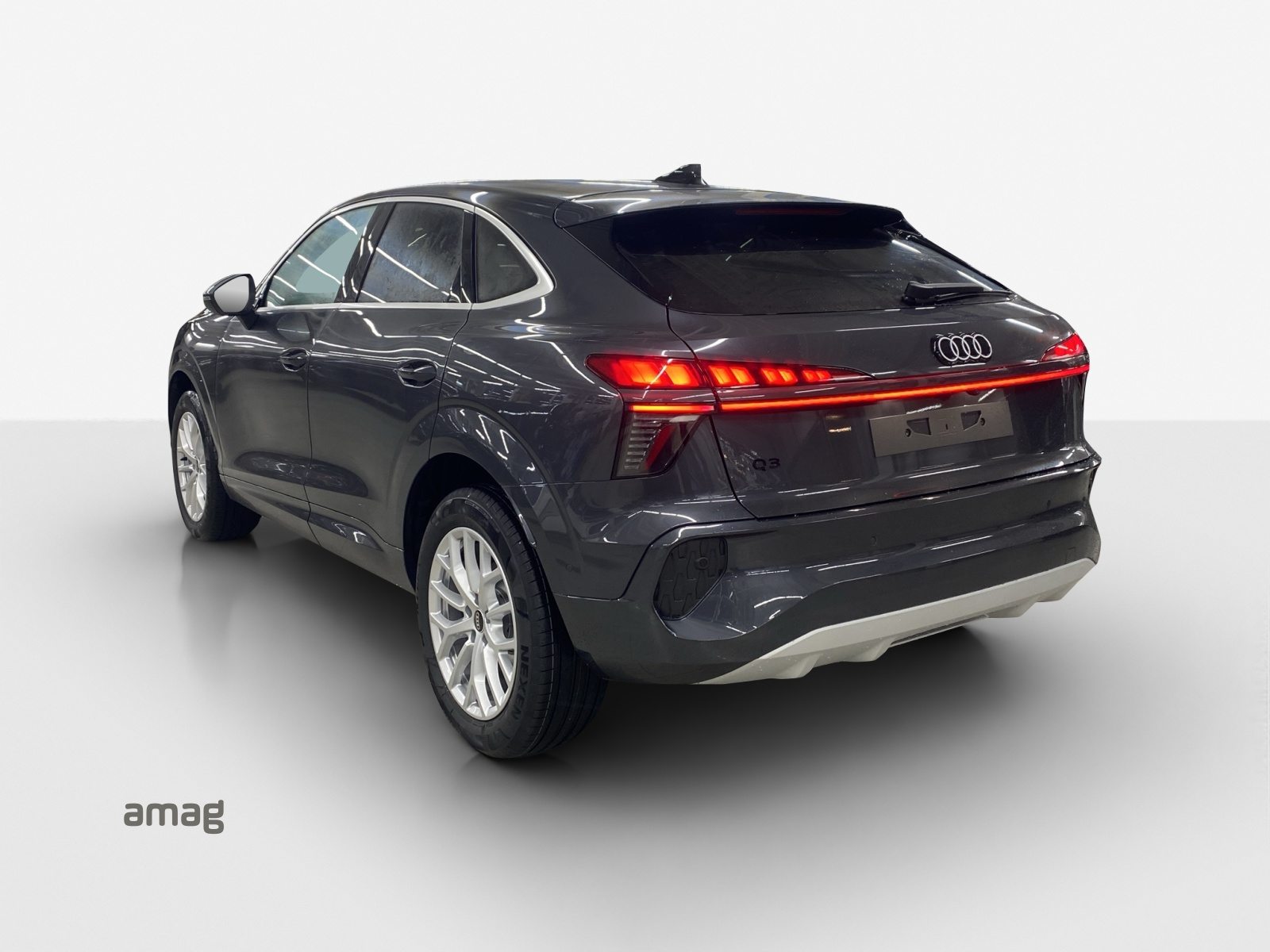 AUDI Q3 SB TFSI 110 kW, Essence, Occasion / Utilisé, Automatique - 3
