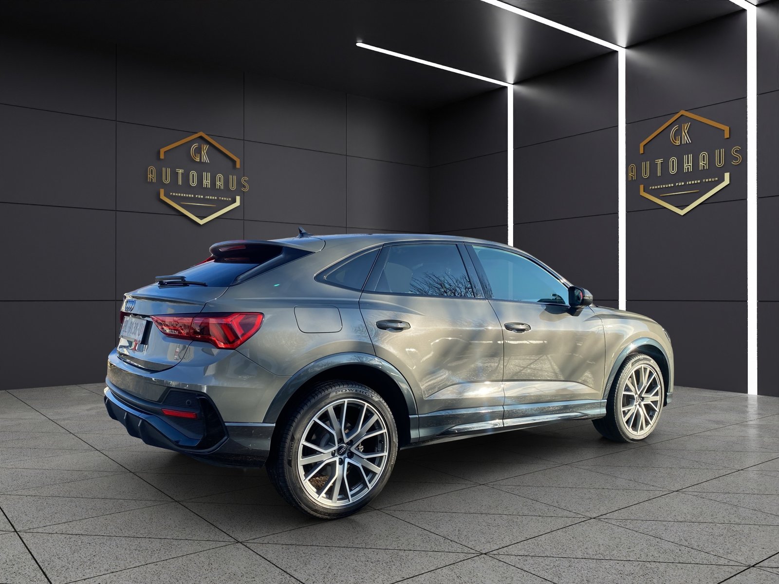 AUDI Q3 Sportback 35 TDI quattro S-tronic, Diesel, Second hand / Used, Automatic - 6