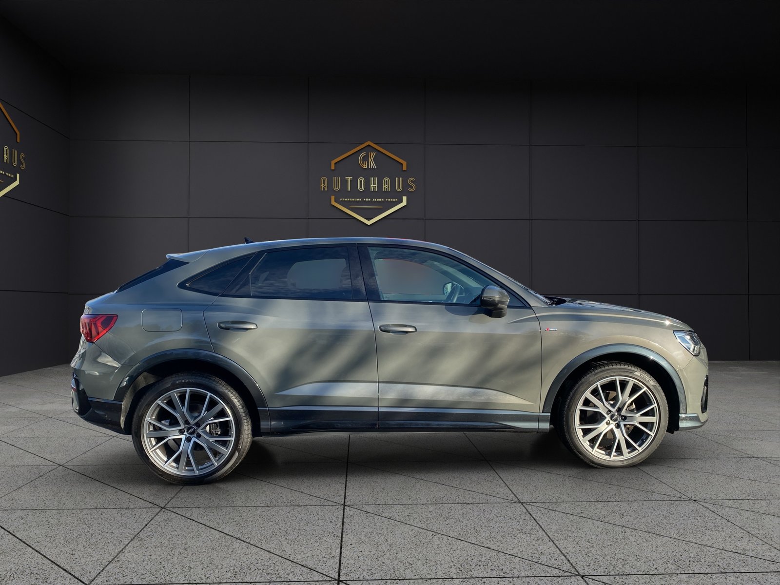AUDI Q3 Sportback 35 TDI quattro S-tronic, Diesel, Second hand / Used, Automatic - 7