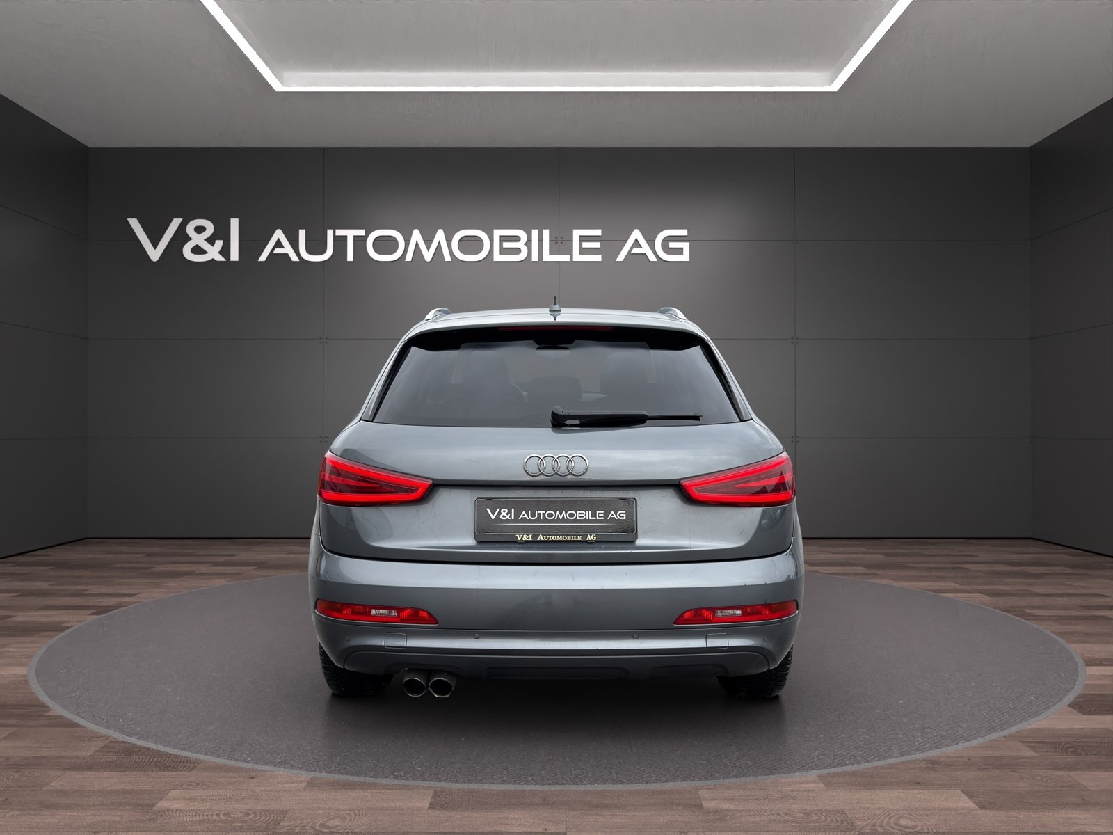 AUDI Q3 2.0 TFSI quattro S-tronic, Benzin, Occasion / Gebraucht, Automatik - 5