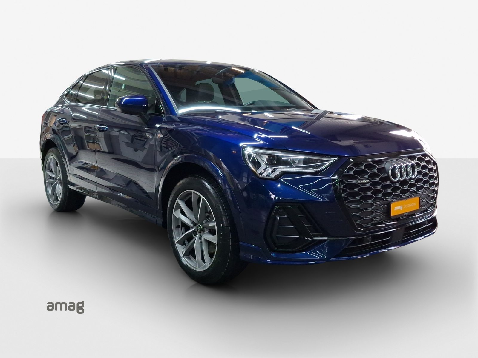 AUDI Q3 Sportback 40 TFSI S line, Petrol, Second hand / Used, Automatic - 6