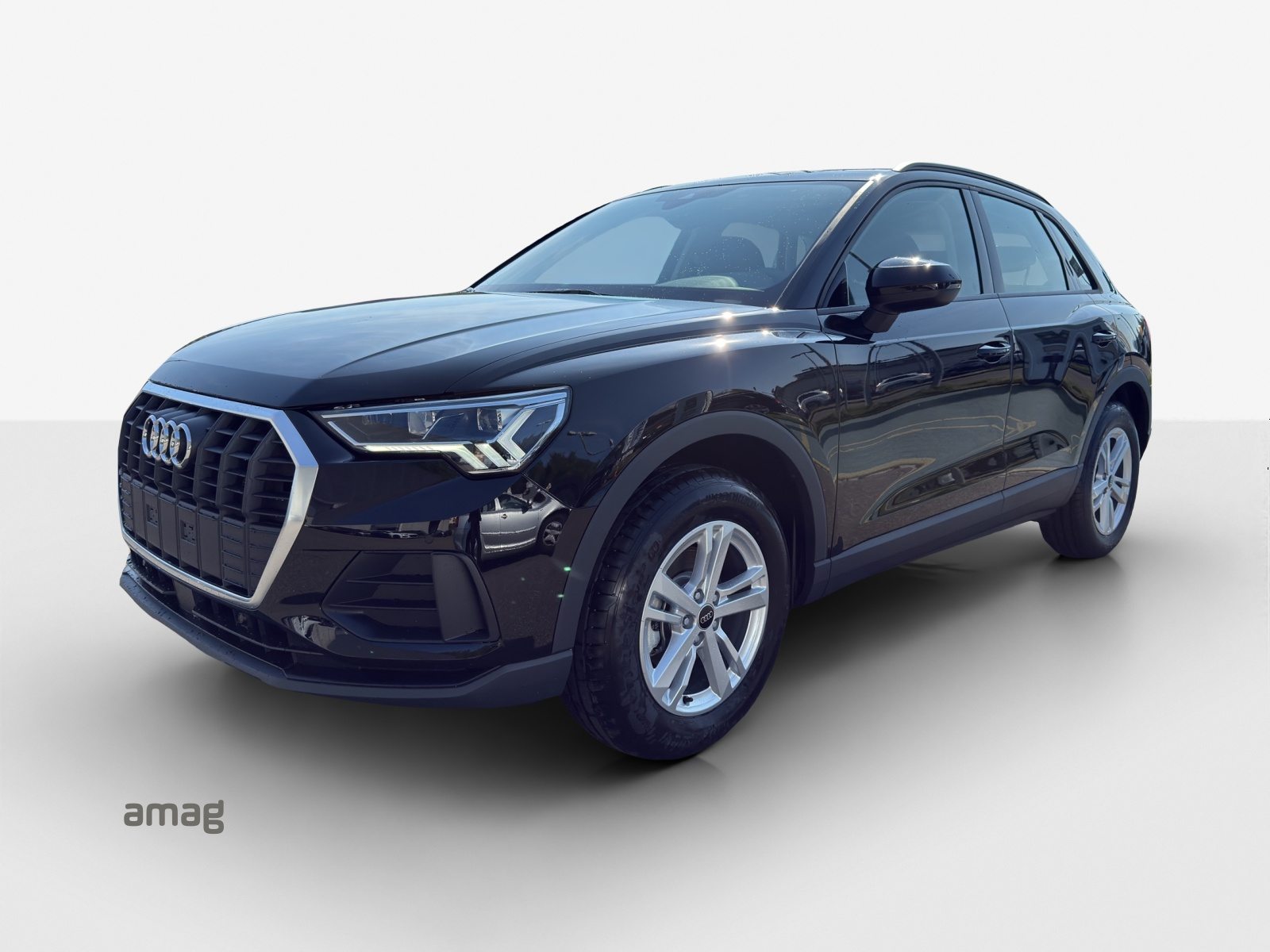 AUDI Q3 35 TFSI Attraction