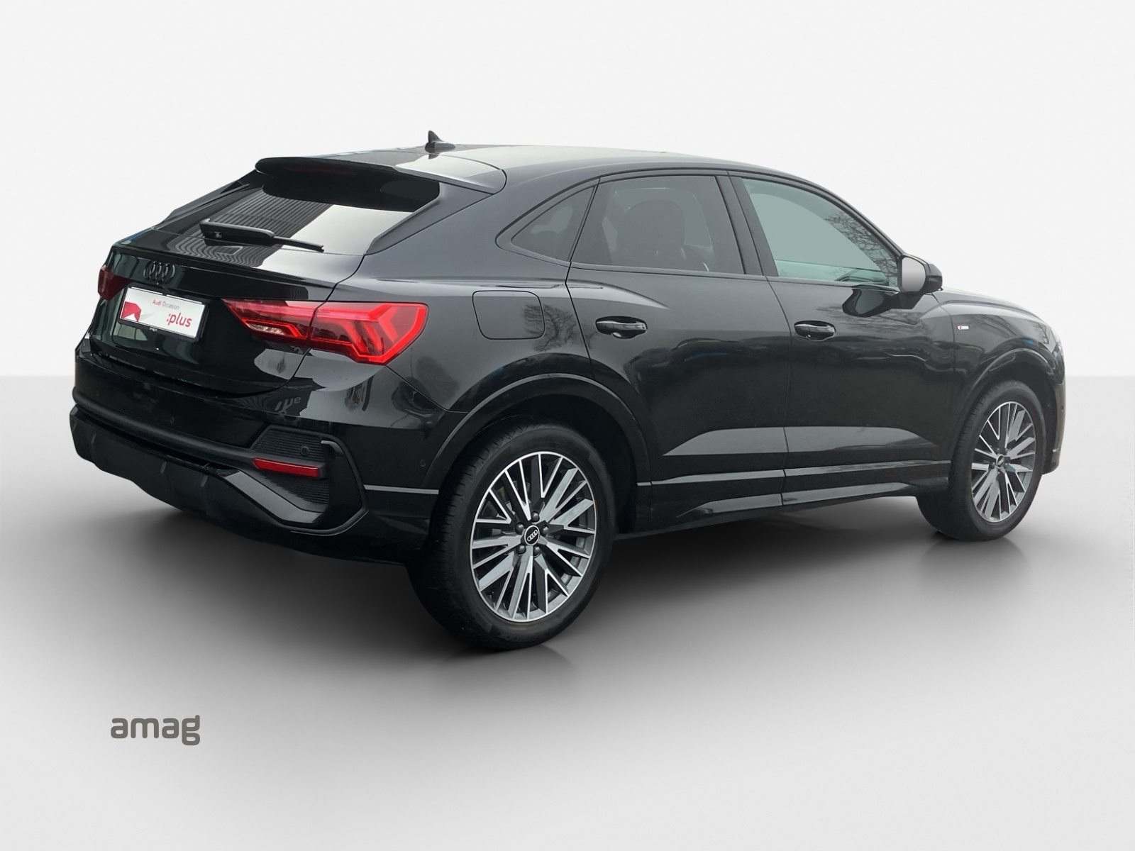 AUDI Q3 Sportback 35 TFSI S line Attraction, Benzin, Occasion / Gebraucht, Automatik - 5