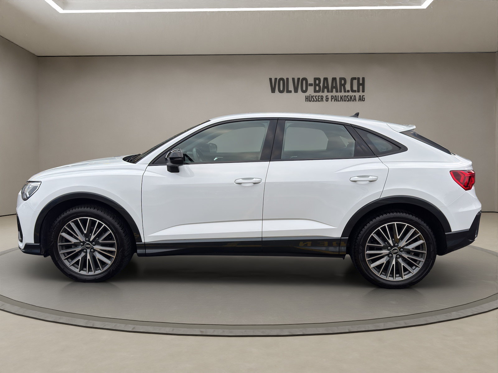 AUDI Q3 Sportback 1.5 35 TFSI S line Attraction S-Tronic, Hybride Léger Essence/Électricité, Occasion / Utilisé, Automatique - 3